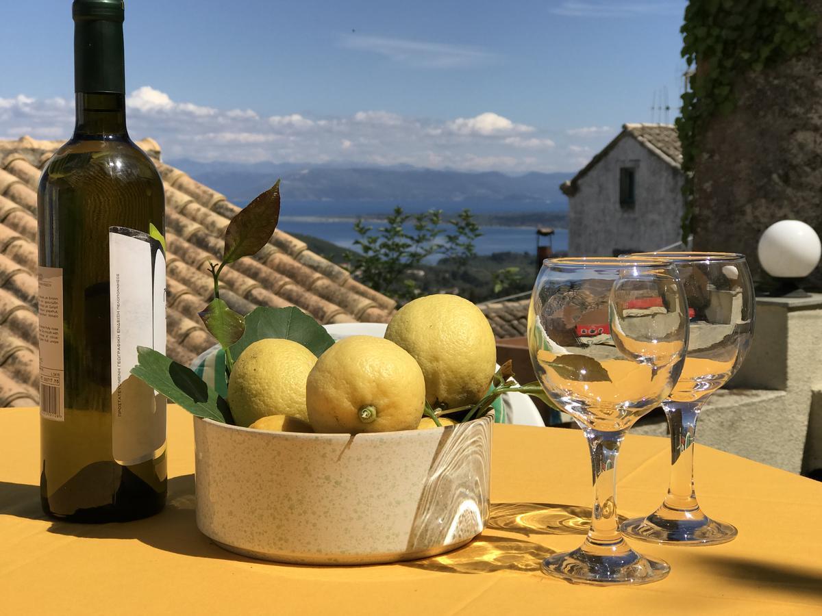 Theea Cottage - Wonderful Sea Views Chlomos 외부 사진