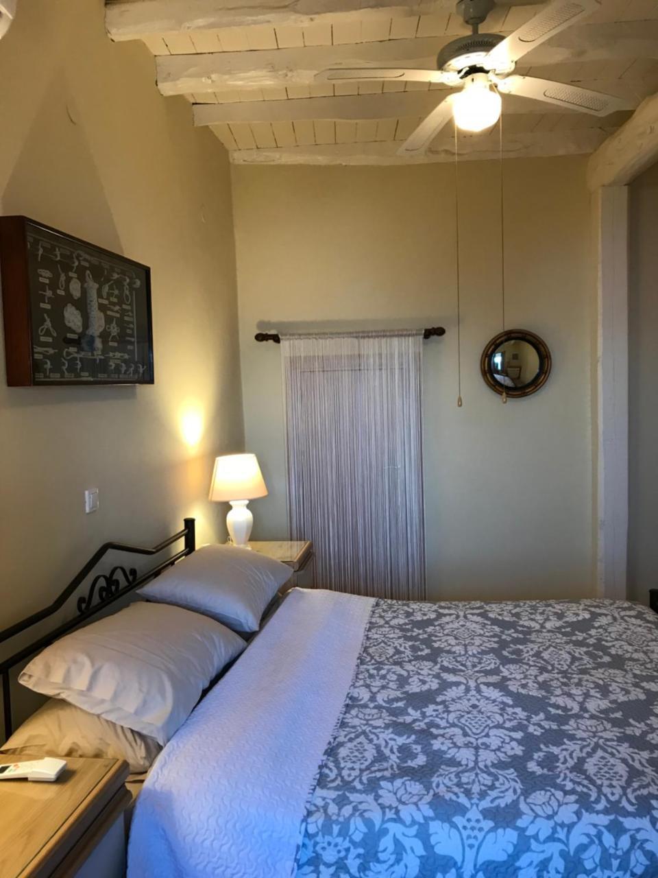 Theea Cottage - Wonderful Sea Views Chlomos 외부 사진